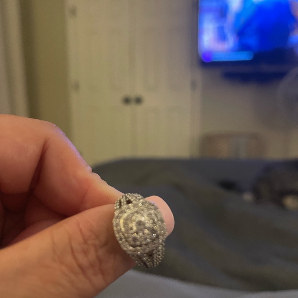 2 CT Women’s wedding ring
